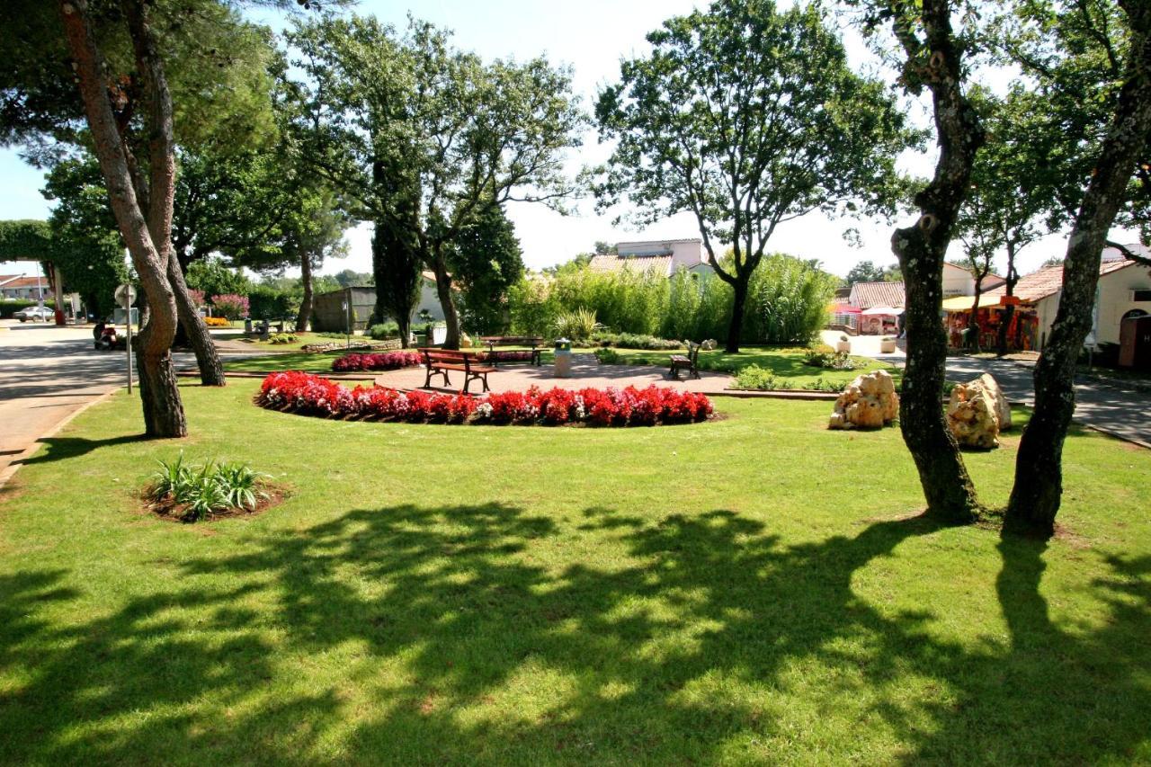 Camping Ulika Mobile Homes - Naturist Cervar-Porat Luaran gambar