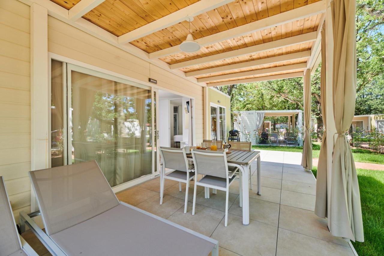 Camping Ulika Mobile Homes - Naturist Cervar-Porat Luaran gambar