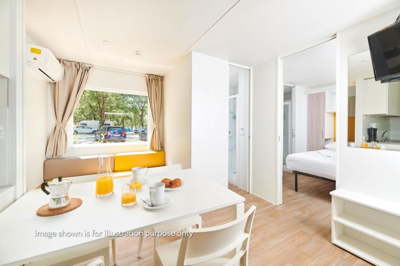 Camping Ulika Mobile Homes - Naturist Cervar-Porat Luaran gambar