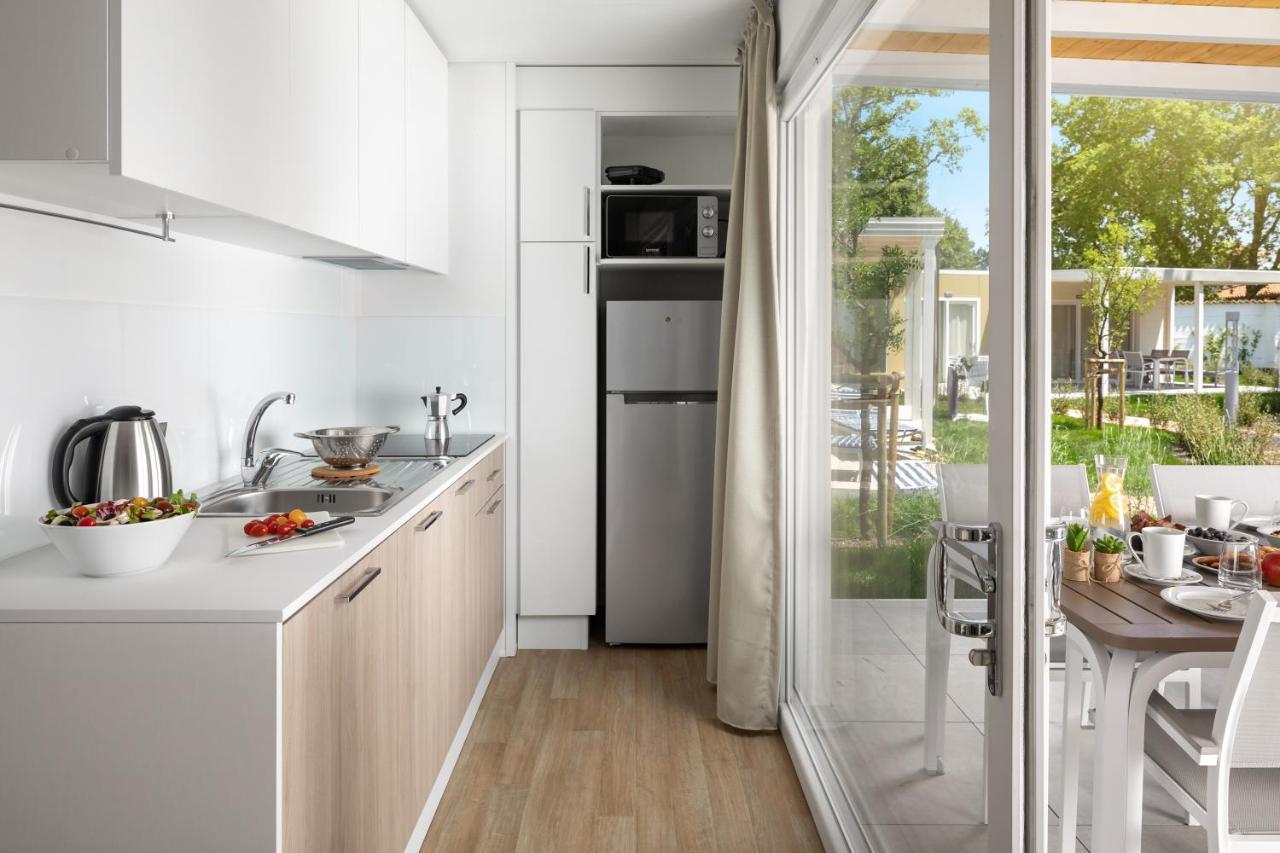 Camping Ulika Mobile Homes - Naturist Cervar-Porat Luaran gambar