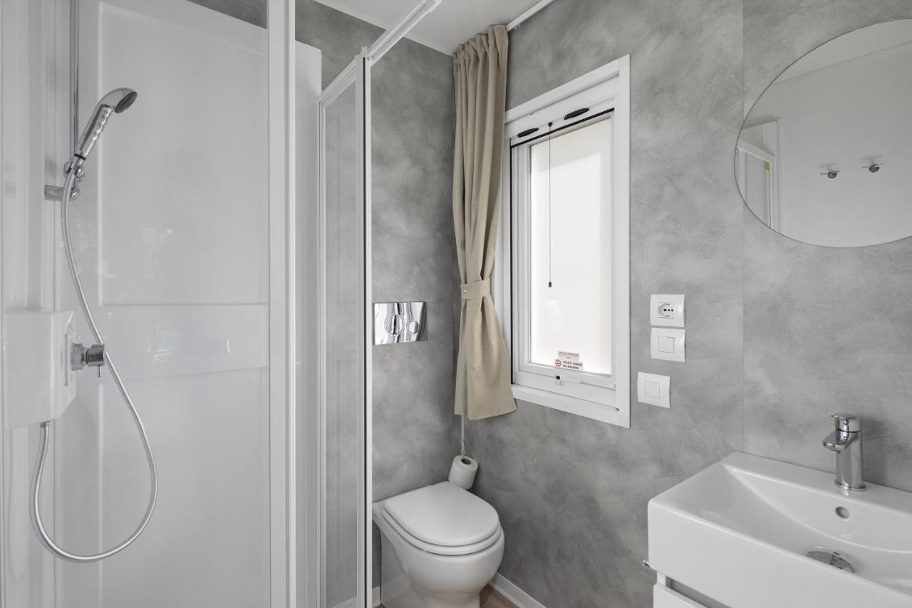 Camping Ulika Mobile Homes - Naturist Cervar-Porat Luaran gambar
