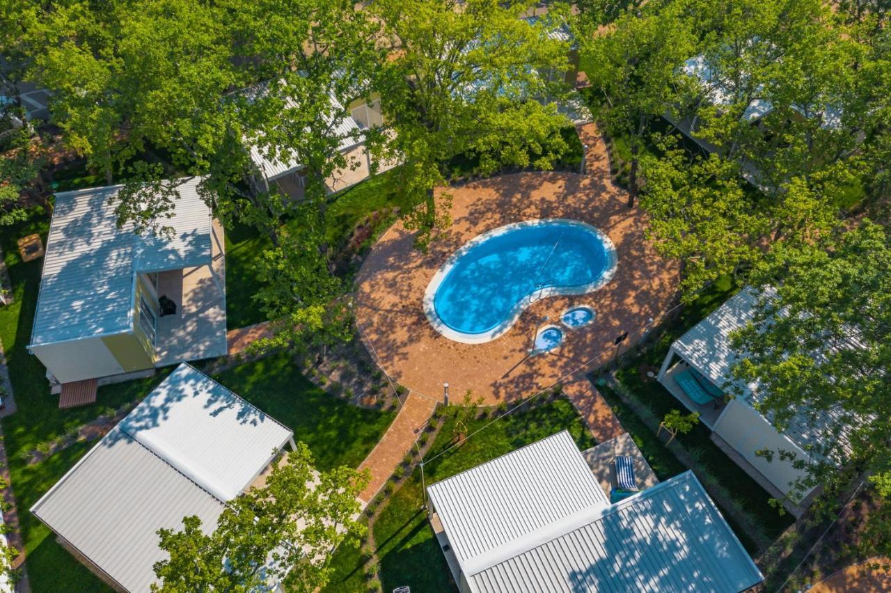 Camping Ulika Mobile Homes - Naturist Cervar-Porat Luaran gambar