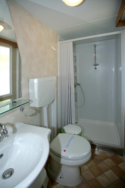 Camping Ulika Mobile Homes - Naturist Cervar-Porat Bilik gambar